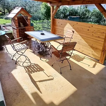 Apartma Edi Apartment